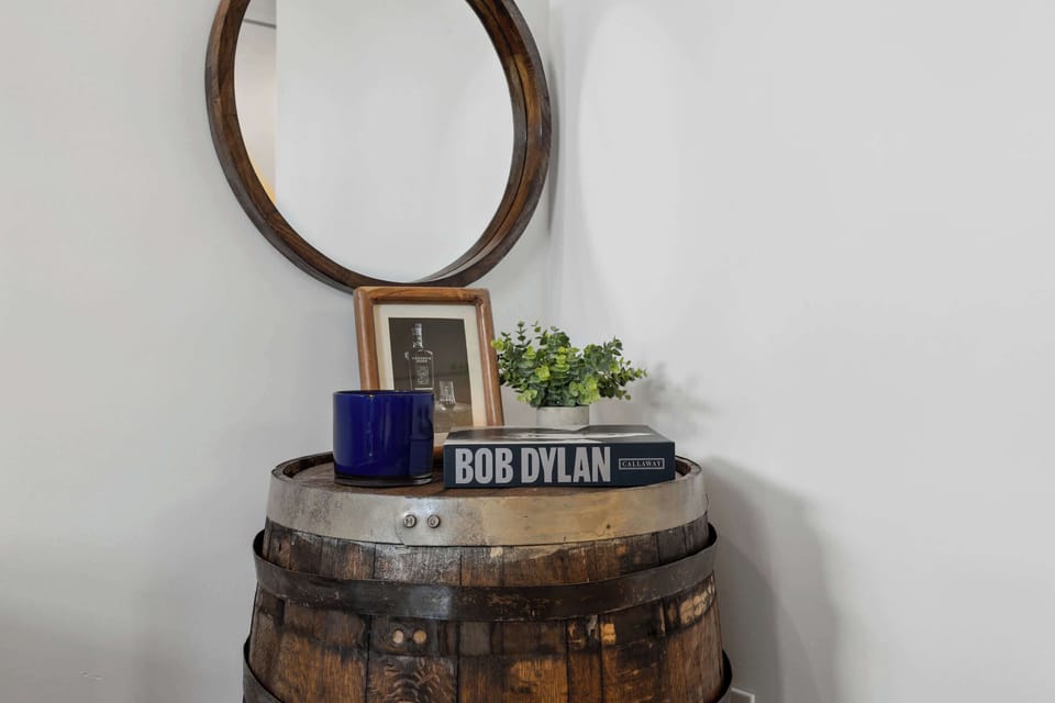 Living Room: Step into our open kitchen-living space—a haven where cooking and laughter meet. Stay, relax, and make unforgettable memories in the heart of our home.