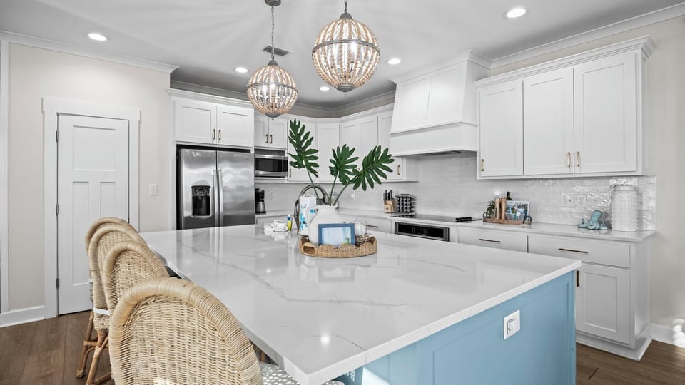 Large island with seating