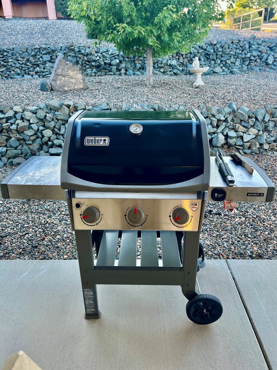 Fire up the full-size Weber propane grill and enjoy delicious BBQ meals on the patio!