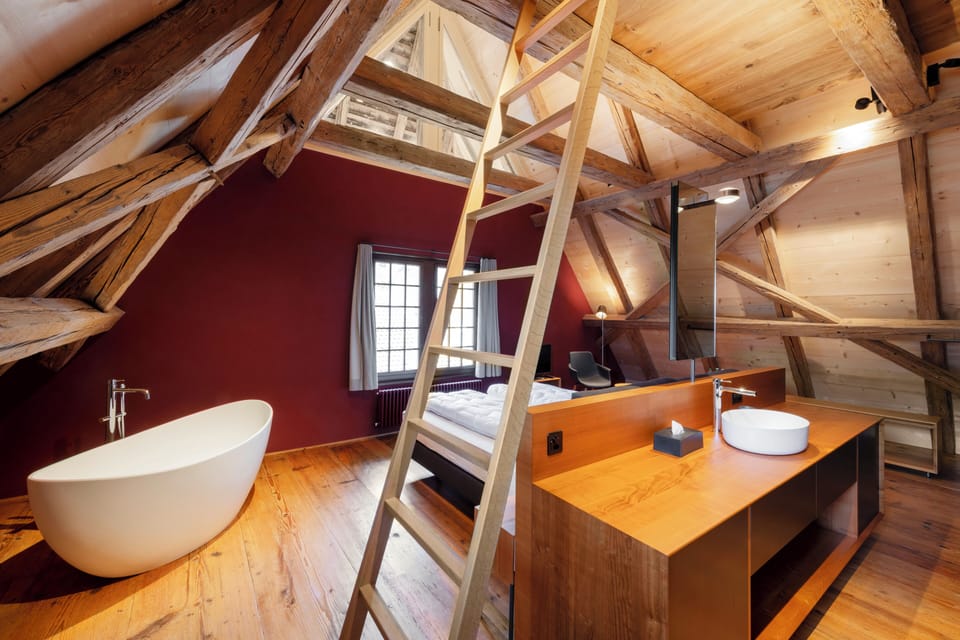 Suite | Desk, laptop workspace, soundproofing, iron/ironing board