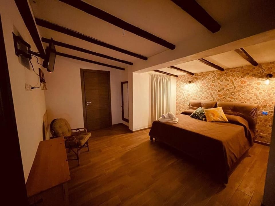 Deluxe Double Room, Garden View | Minibar, free WiFi, wheelchair access