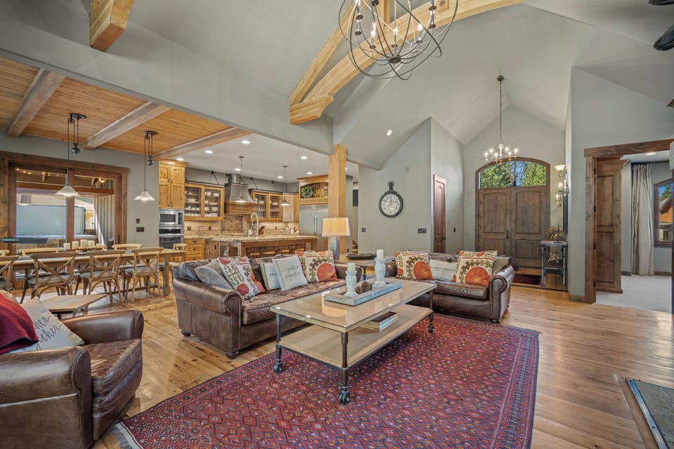 56599 Sunstone Loop-07