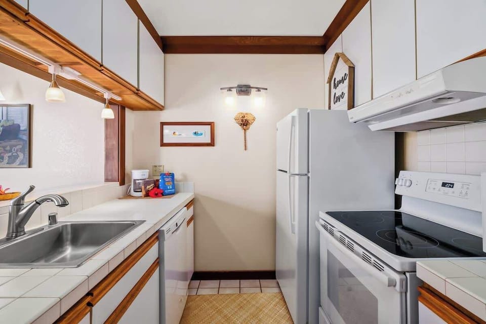 Cook up island flavors in your fully equipped kitchen