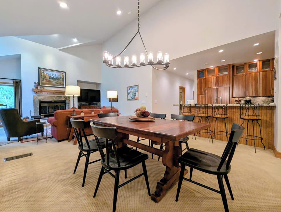 Open Layout with Arched Ceilings