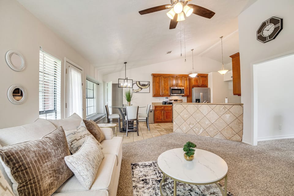 House (4 Bedrooms) | Interior