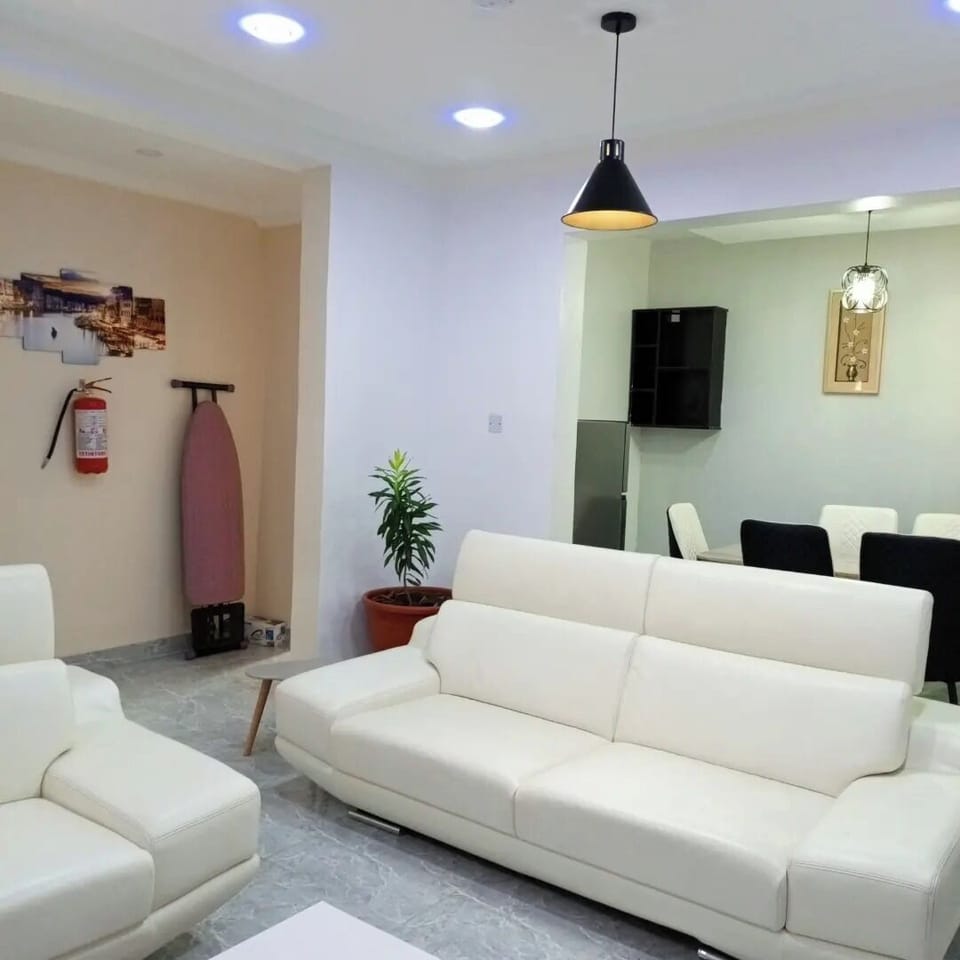 Luxury Apartment, Balcony, City View | Living area