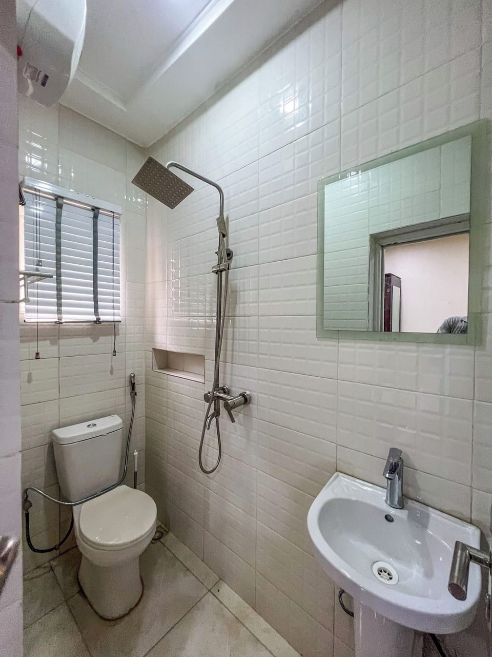 Deluxe Apartment, Balcony, City View | Bathroom | Free toiletries, hair dryer, towels, soap