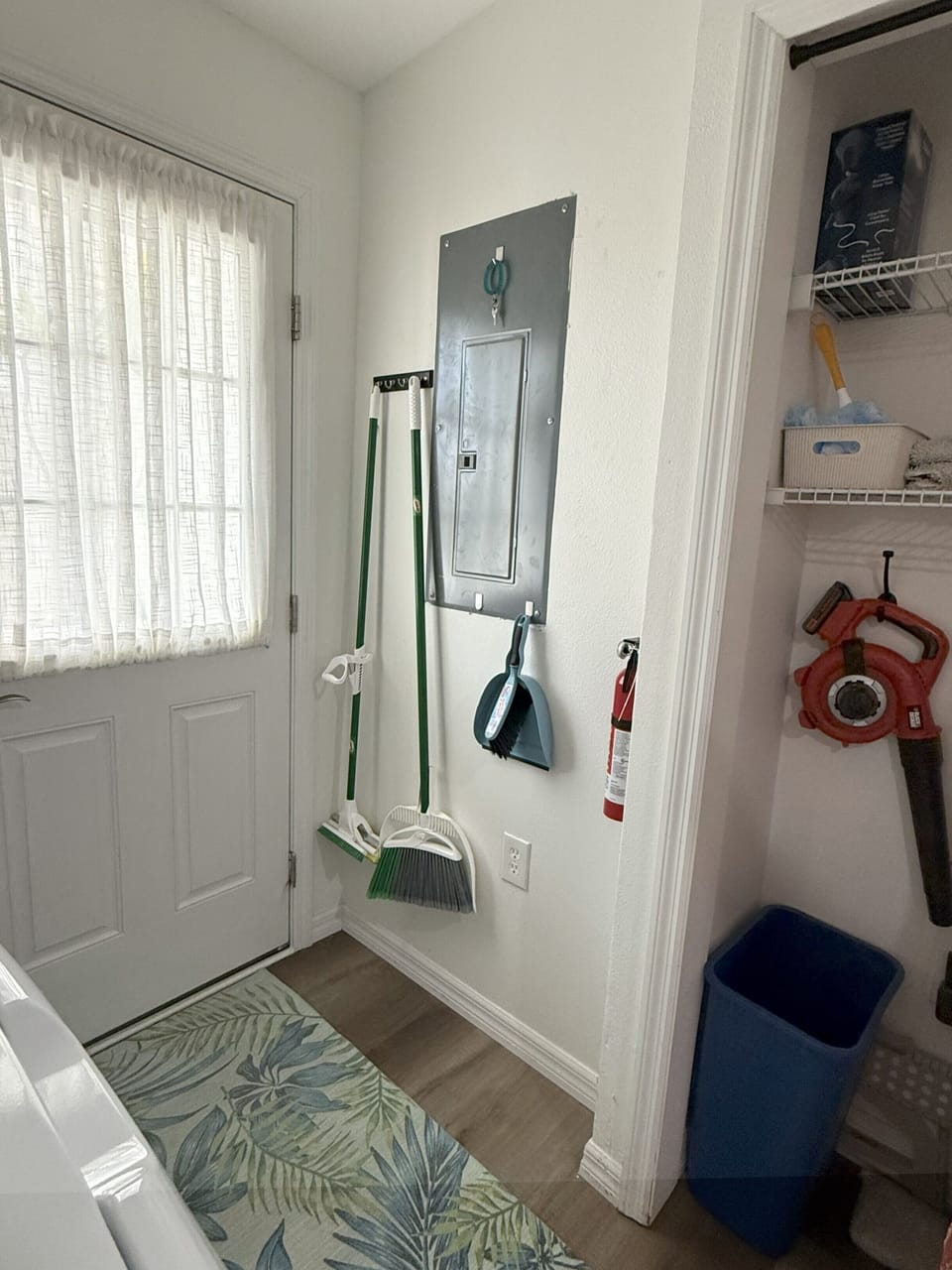 Washer dryer leaf blower cleaning supplies