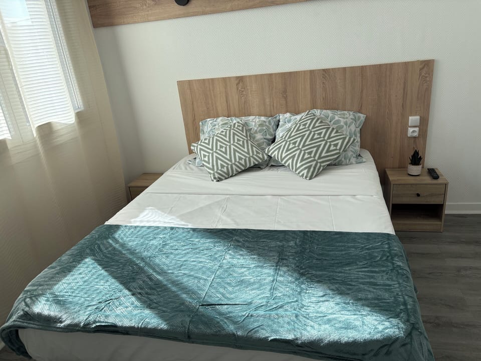 Classic Double Room | Soundproofing, free WiFi