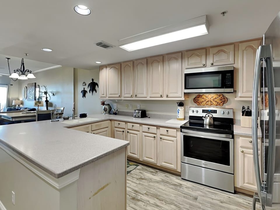 Full Kitchen