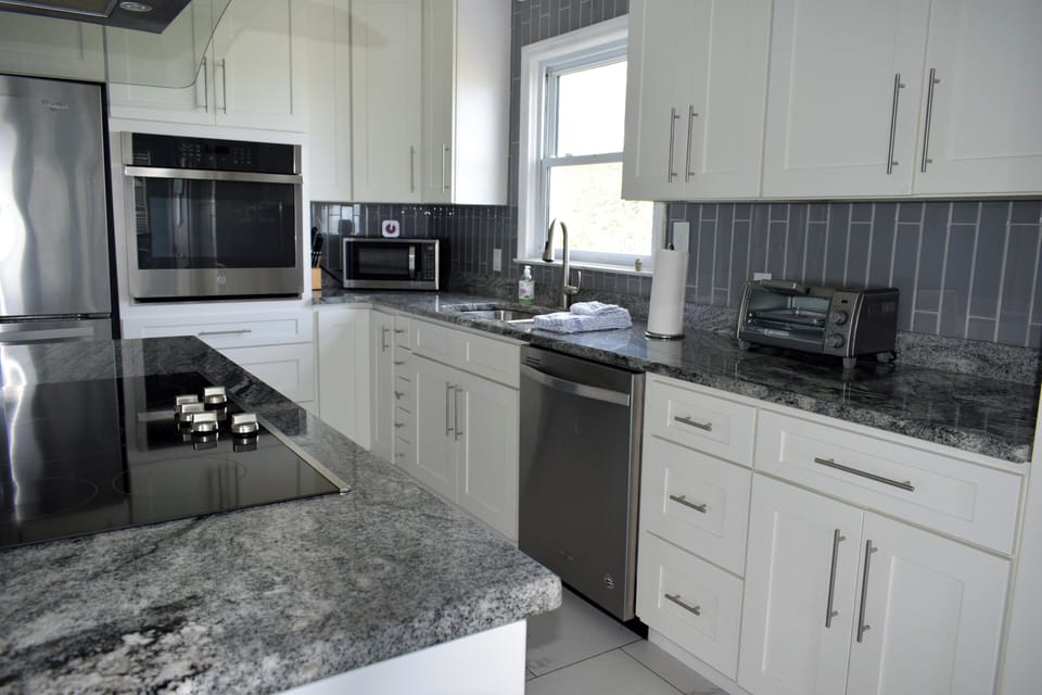 Hard surface countertops