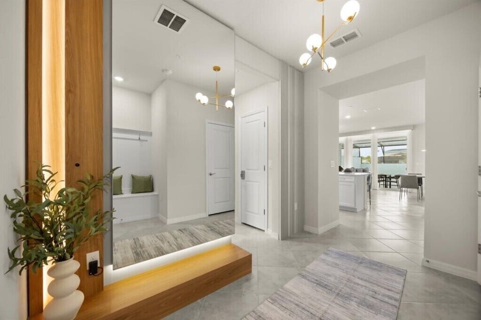 16192 Palm Frond Ave (8).jpg