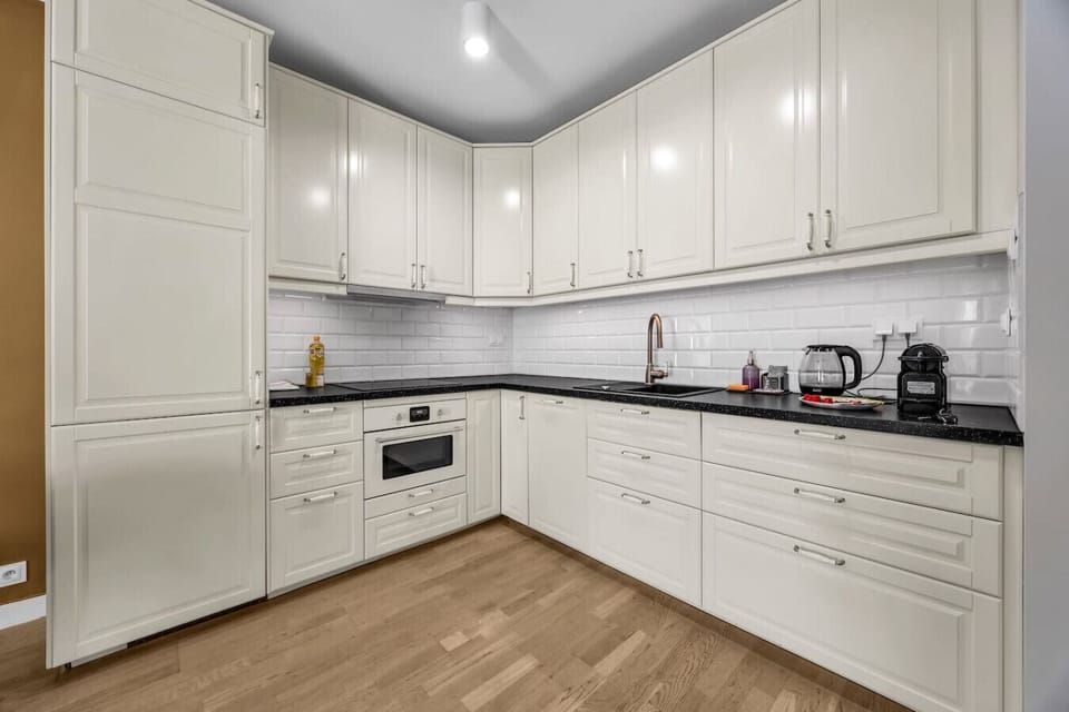 Fully Equipped Kitchen | Book Now with RENTUJEMY.COM
