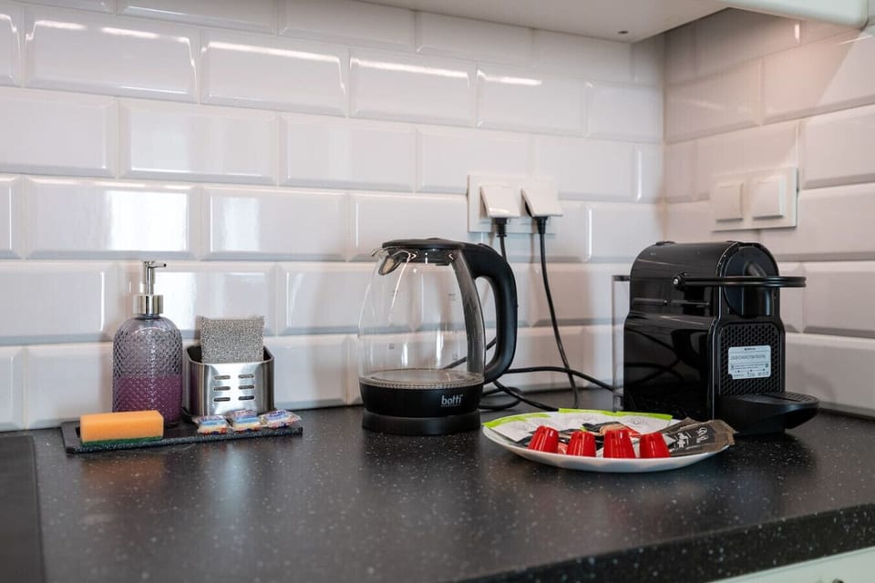 Fully Equipped Kitchen | Book Now with RENTUJEMY.COM
