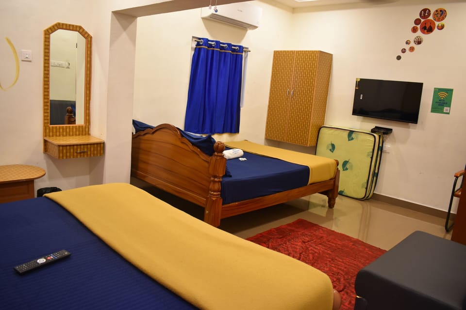 Family Studio | In-room safe, soundproofing, iron/ironing board, WiFi (free)