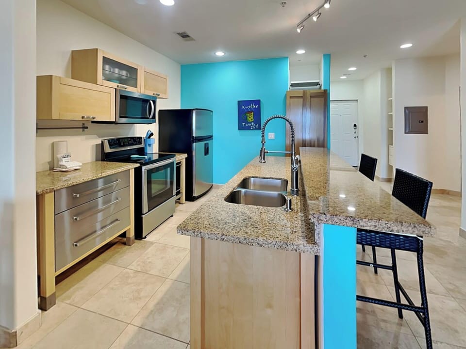 Condo (3 Bedrooms) | Property amenity