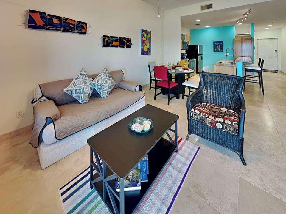 Condo (3 Bedrooms) | Property amenity
