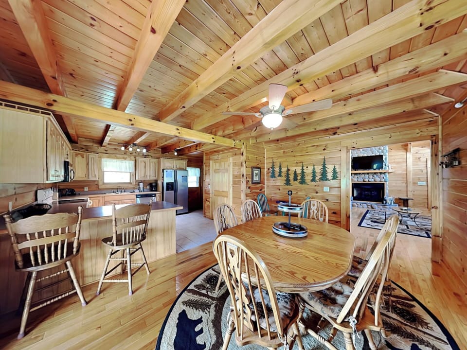 Studio (3 Bedrooms) | Property amenity