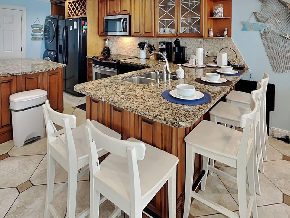 Condo (2 Bedrooms) | Property amenity