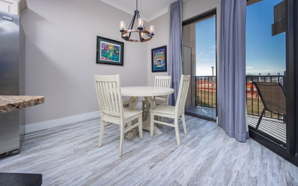 Condo, 1 Bedroom | Dining