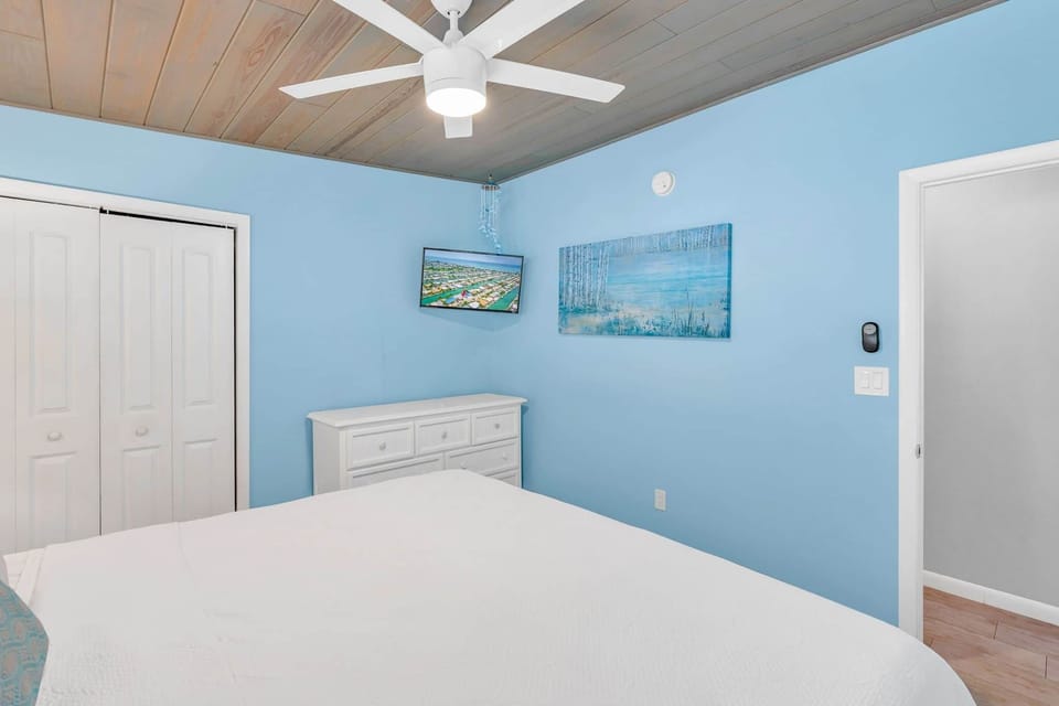 Bedroom 2 smart TV
