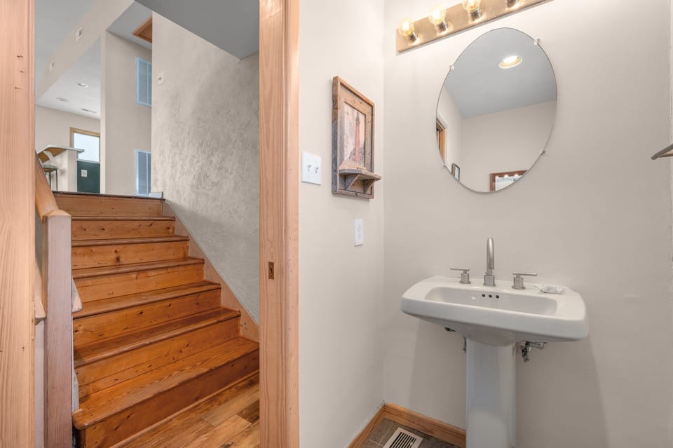 DK202: Quackin n Relaxin | ML Half Bath