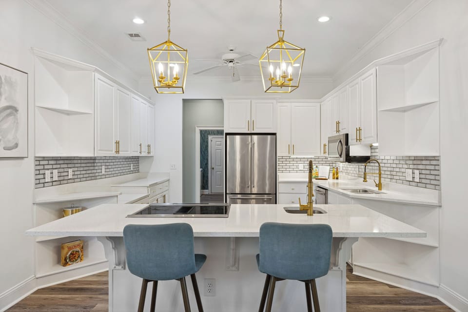 Fully equipped kitchen with updated appliances