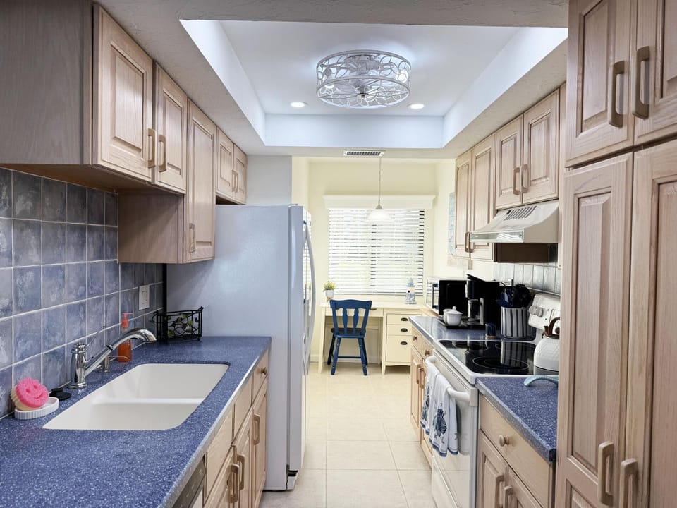 Tamarind – 2BR Condo with Lemon Bay Views (4543)