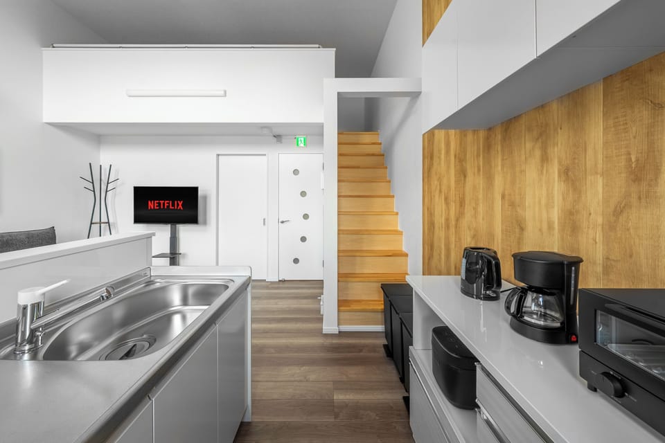 Fridge, microwave, stovetop, electric kettle
