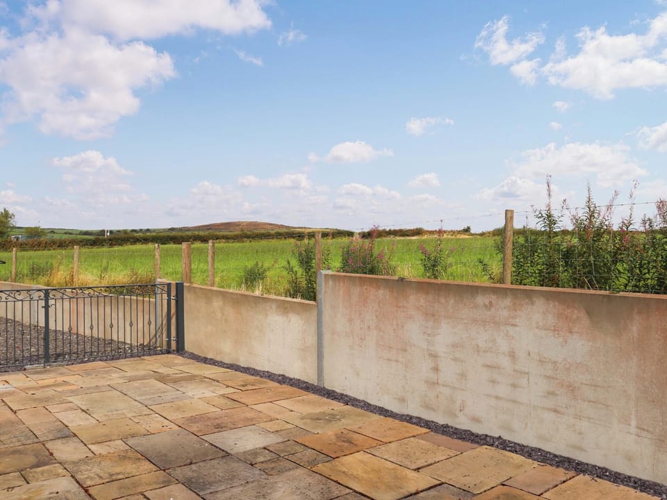 Outdoor | Rhoshill, Llanfyrnach