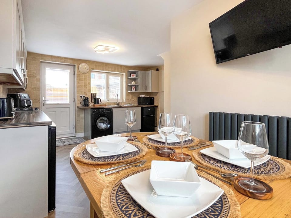 Kitchen/diner | Lawsons Lodge, Whitby