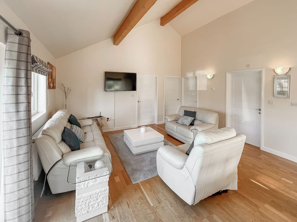 Open plan living space | James Ville Marina - Hazel - James Villa Marina, Brigg
