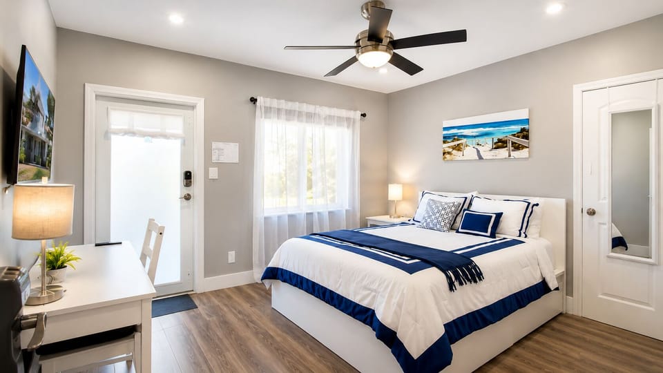 The paradise collection south florida unit 1400 coastal bedroom desk area