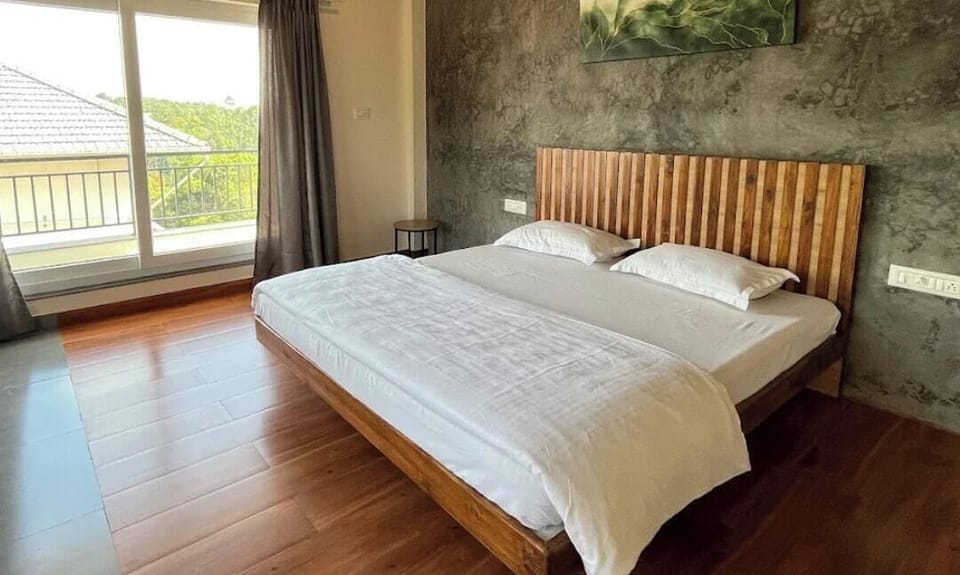 Free wired internet, bed sheets