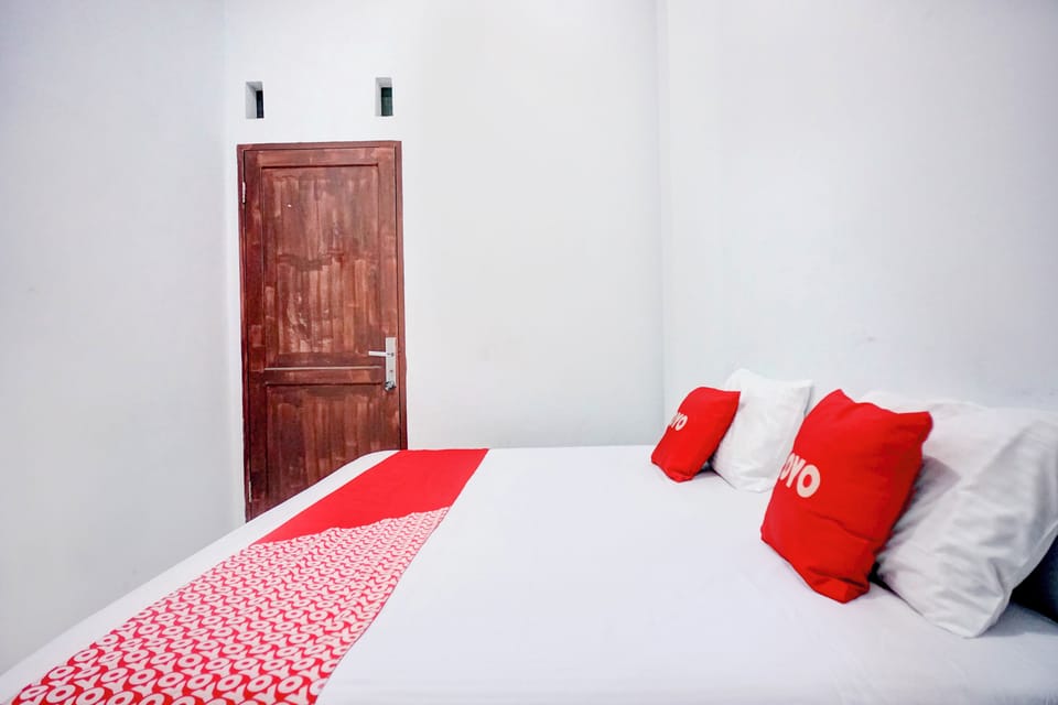 Standard Double Room | WiFi (free), bed sheets