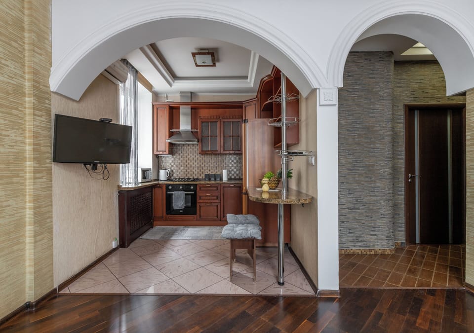 Comfort Apartment, City View | Private kitchen | Full-size fridge, microwave, oven, stovetop