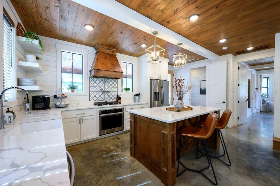 Cabin, Multiple Beds, Hot Tub, Garden View (Sugarberry Farm) | Private kitchen | Fridge, microwave, oven, stovetop