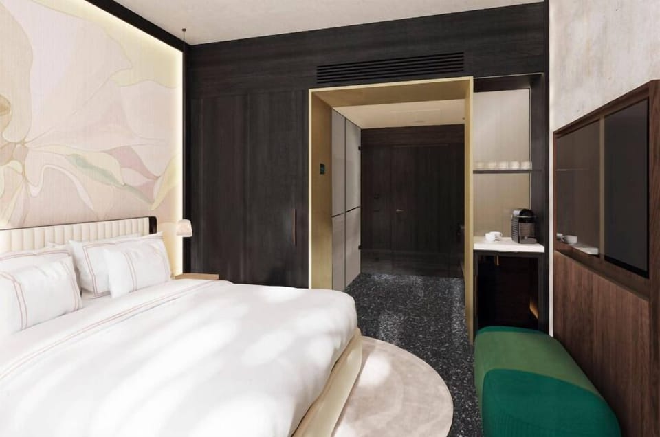 In-room safe, desk, iron/ironing board, free WiFi