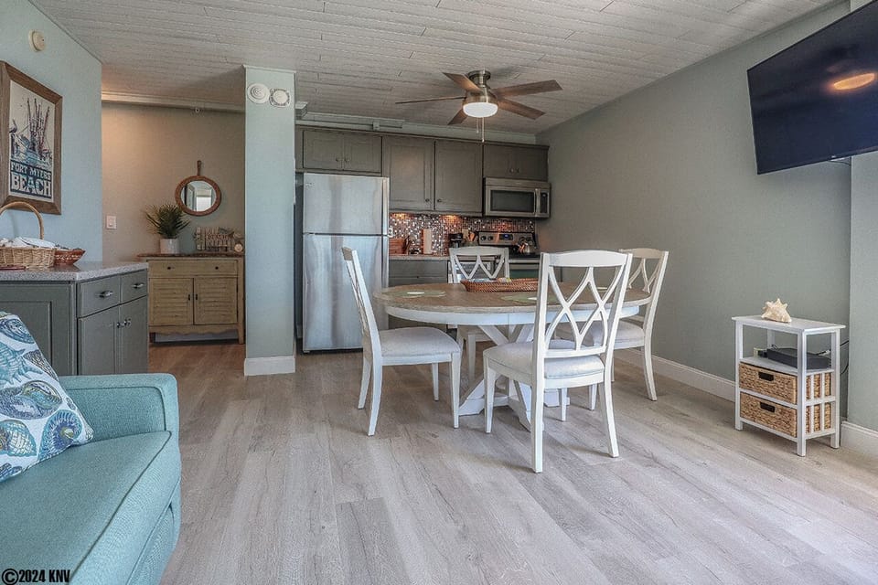 Estero Beach And Tennis Club 506A