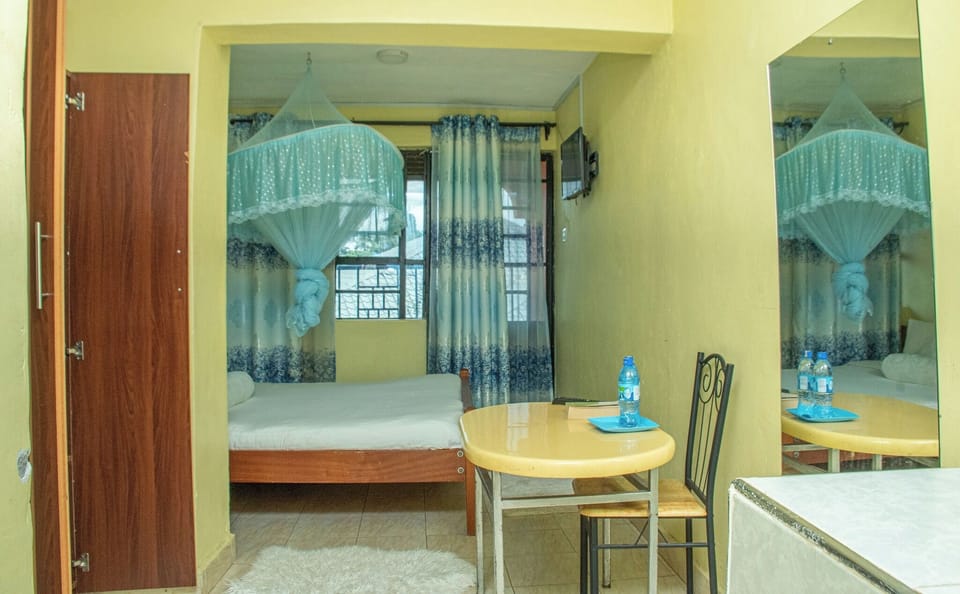 Deluxe Double Room | Free WiFi, bed sheets