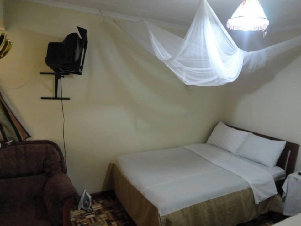 Standard Double Room | Free WiFi, bed sheets