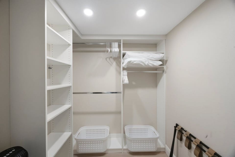 Walk In Closet