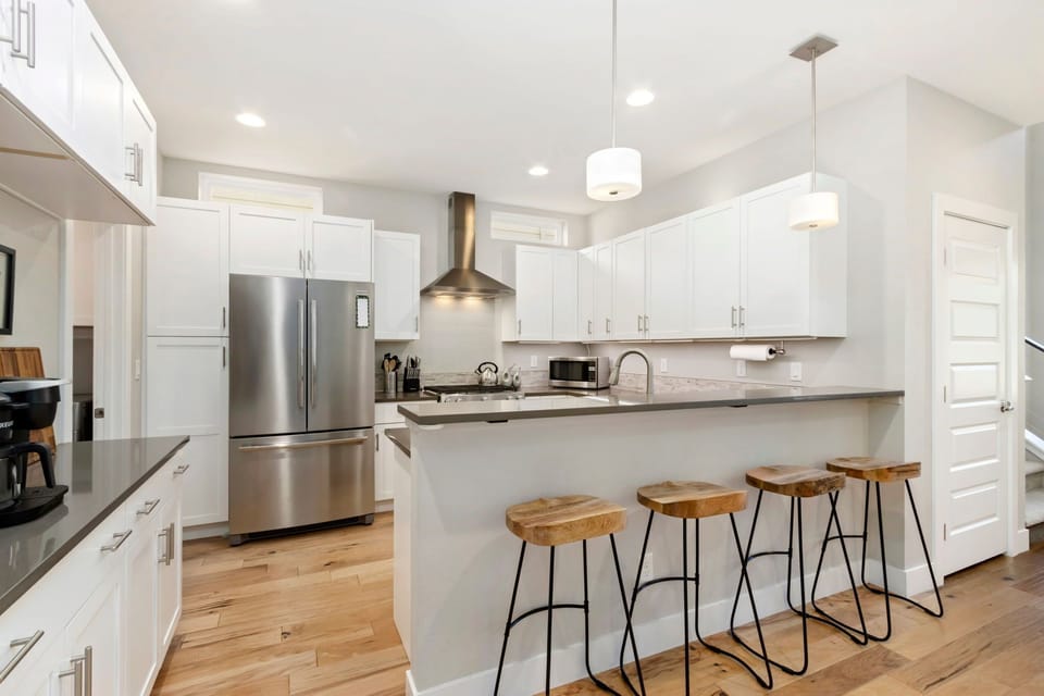 Fully-equipped Kitchen | Breakfast Bar with Seating for 4!