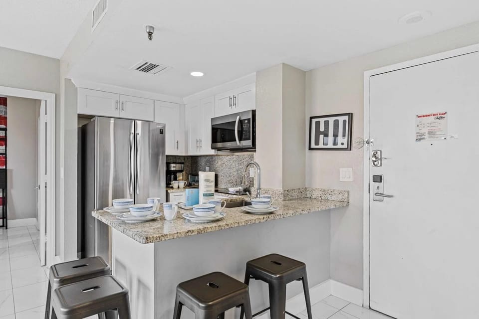 Kitchen or kitchenette