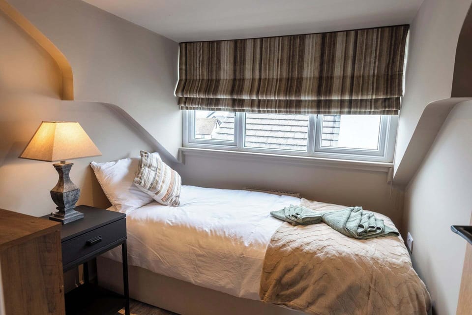 Family House, Garden View | Free WiFi, bed sheets