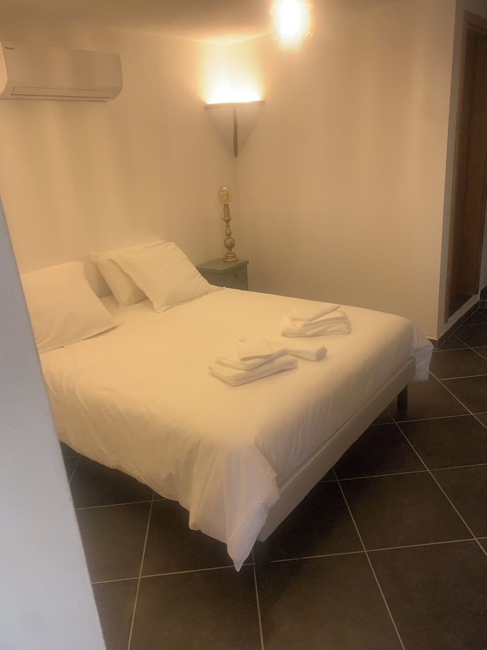 Double Room | WiFi (free)