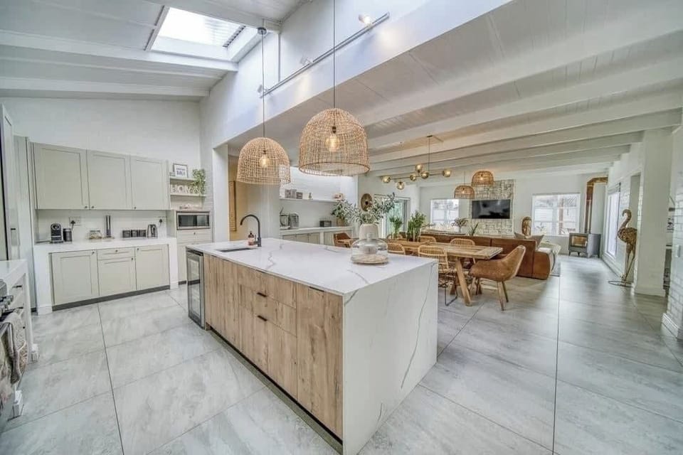 House, Multiple Beds, Pool Access, Pool View (Flamingo Villa ) | Private kitchen | Fridge, microwave, oven, stovetop