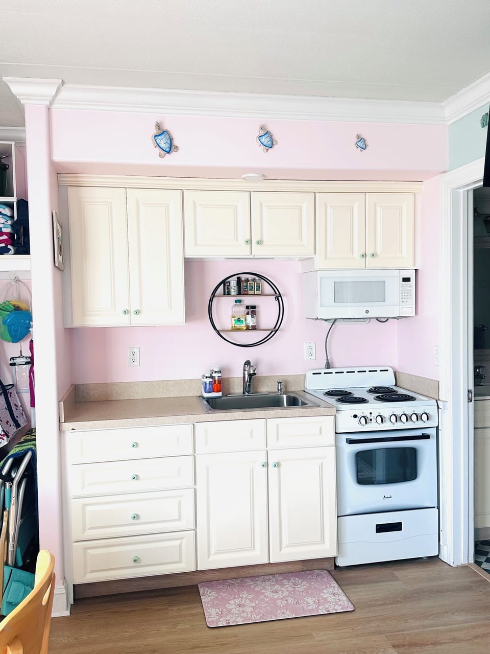 Kitchen area