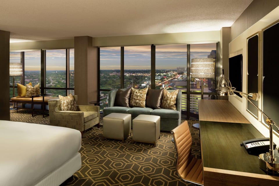 Junior Suite, 1 King Bed | Down comforters, in-room safe, desk, blackout drapes