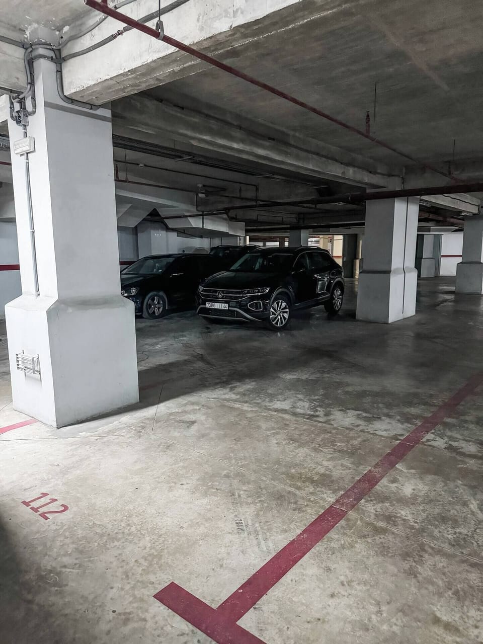 The Airbnb offers rare on-premises parking in garage level 2. Follow the signs in front of Hilton Garden Inn (next to McDonald’s).
